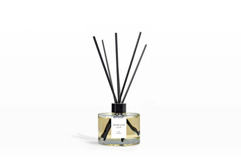 VOYAGE ET CIE - 8oz Reed Diffuser